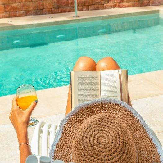 Profitez de l'été avec une réduction de 20% sur votre séjour en août ! By Steh Hotels Profitez de l'été avec une réduction de 20% sur votre séjour en août ! By Steh Hotels