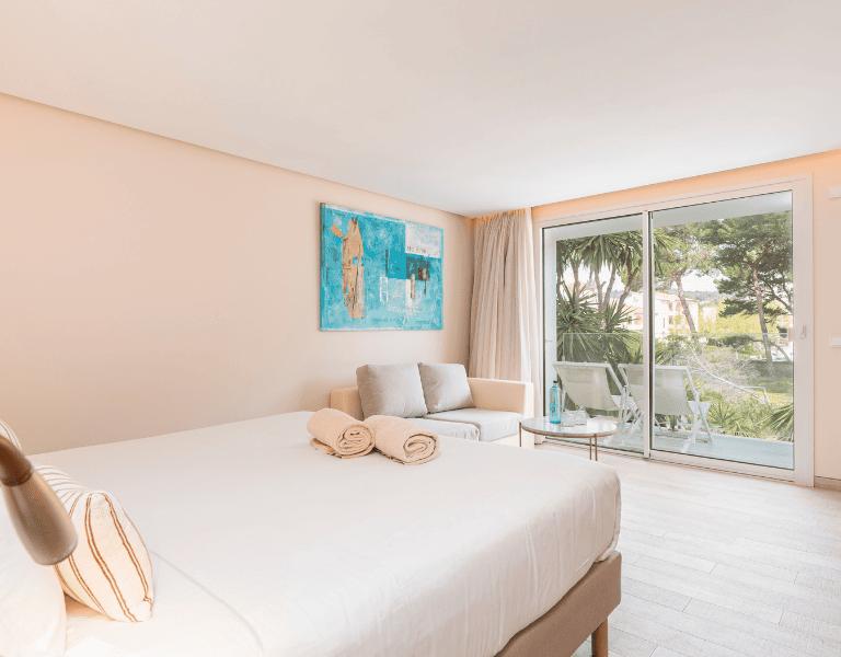 Double Room Superior with lateral Sea View Melbeach Hotel & Spa Canyamel Double Room Superior with lateral Sea View Melbeach Hotel & Spa Canyamel