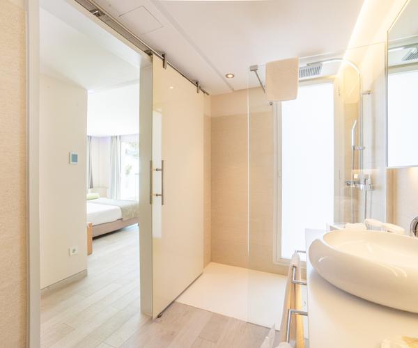 Suite Deluxe avec Jacuzzi et vue sur la mer Melbeach Hotel & Spa Canyamel Suite Deluxe avec Jacuzzi et vue sur la mer Melbeach Hotel & Spa Canyamel