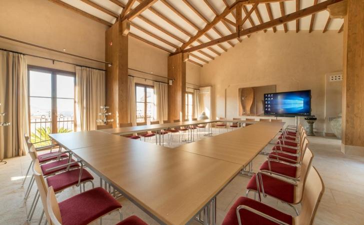 U-Shape Format Creu de Tau Art & Spa Capdepera U-Shape Format Creu de Tau Art & Spa Capdepera